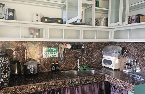Dasmarinas Maison | Cozy Natural Haven w/ Netflix, Videoke & Alfresco Dining