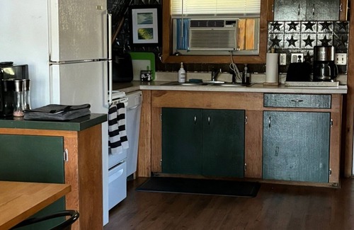 New Ulm Cabine | Cozy nature cabin in charming New Ulm with AC