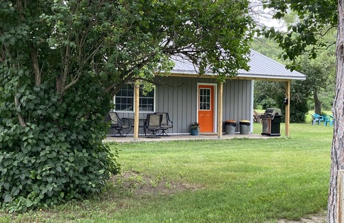 Beaver Dams Maison | Cozy new cottage sleeps 4 near Watkins Glen Racetrack!