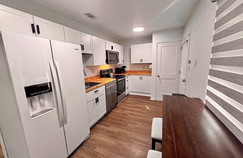 Pooler Appartement | Cozy New Modern On I-95