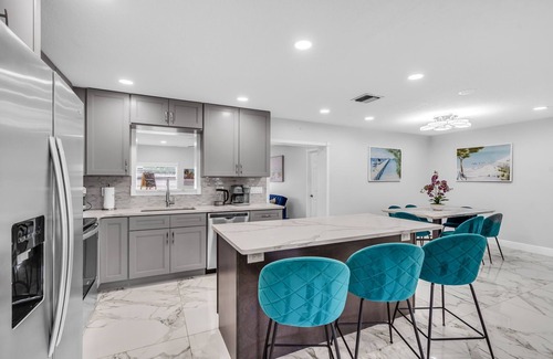Deerfield Beach Maison | Cozy Newly Renovated Home Near Beach - Tiki Hut