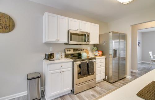 Mount Holly Maison | Cozy North Carolina Abode - Minutes from Downtown!