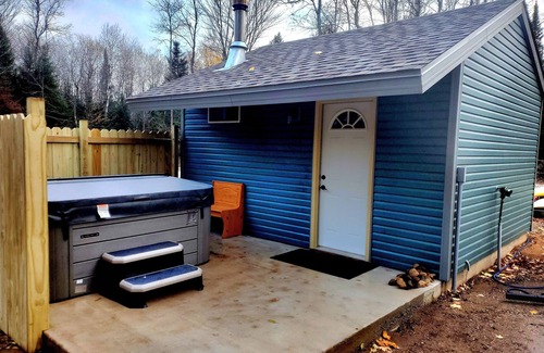 Goodman Cabine | Cozy Northwoods Mini Cabin.....**SAUNA/HOT TUB**ATV/SNOWMOBILE TRAILS**