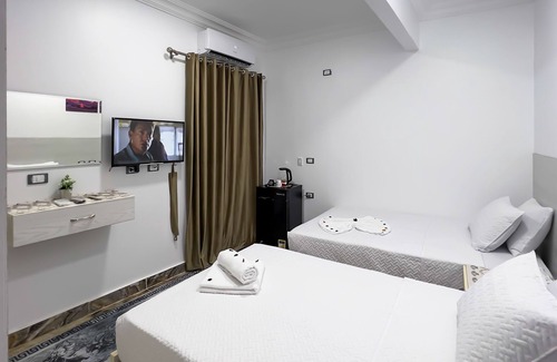 Bulaq ad Dakrur Hôtel | cozy oasis by the pyramids. Welcome to Alaska Pyramids view!!