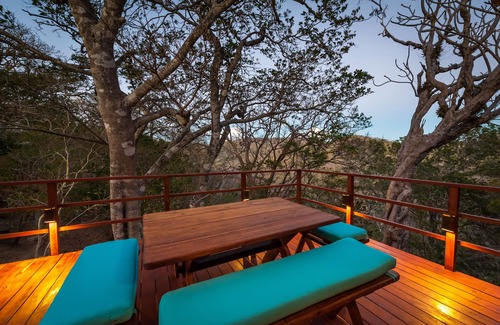 San Juan del Sur Villa | Chic, villa avec vue sur l'océan située dans la canopée de la jungle à SJDS