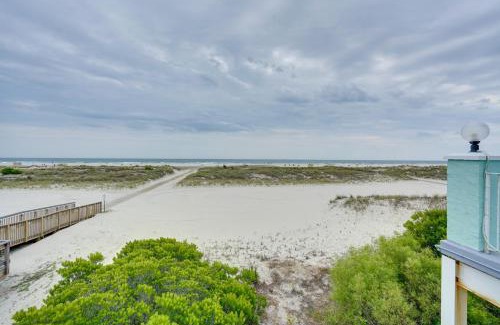 Wildwood Crest Appartement | Cozy Oceanfront Condo with Pool and Beach Access!