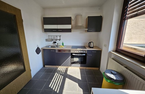 Fuldabruck Appartement | Appartement en attiq-Exécutif-Salle de bain privée séparée-Vue sur la campagn...