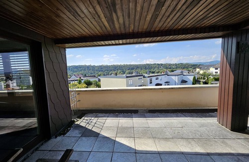 Fuldabruck Appartement | Appartement en attiq-Exécutif-Salle de bain privée séparée-Vue sur la campagn...