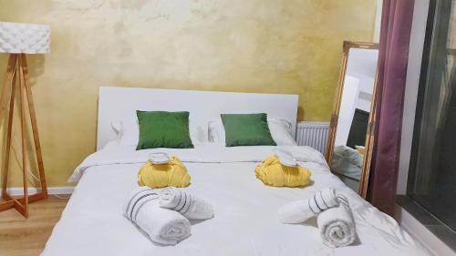 Old Town Appartement | Cozy penthouse in a new business building in city center. Free private parking