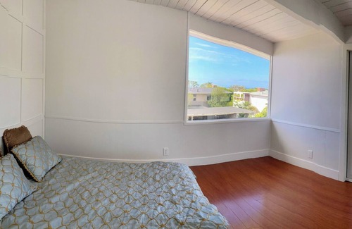 Corona del Mar Appartement | Cozy Penthouse , Private Beach access, Pool walk to Shops