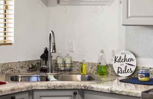 Peters View Copropriété | Family Friendly Condo in Phoenix Biltmore Corridor