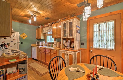 Pine Mountain Cabine | Cozy 2BR Pine Mountain cabine w / porche filtré