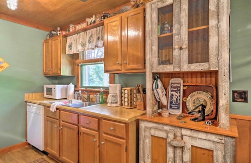 Pine Mountain Cabine | Cozy 2BR Pine Mountain cabine w / porche filtré