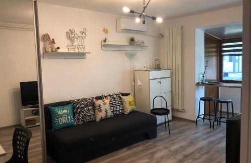 Pitesti Appartement | Cozy Place 5a-Self Check in & out-HBO MAX