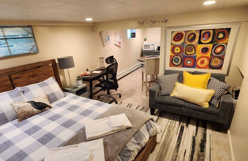 South Peabody Appartement | Cozy place to relax after a great day!