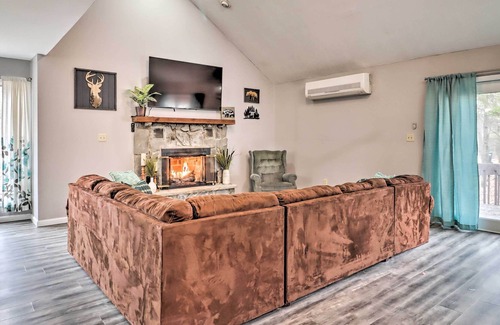 Mount Pocahontas Maison | Albrightsville Home: Close to Lakes & Skiing!