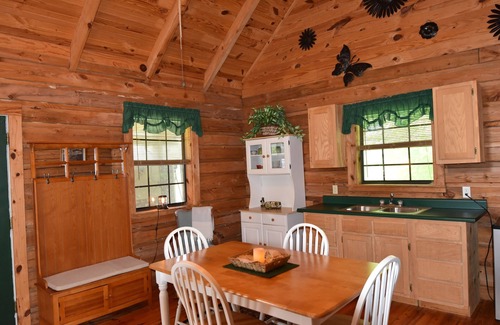 Woodbine Cabine | Cozy Pondside Cabin five minutes from Laurel Lake