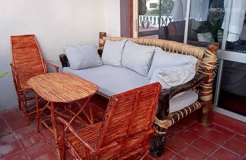 Mombasa Copropriété | Cozy Poolside 2 bed unit 5 mins walk to the beach