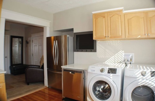 Roanoke Appartement | COZY PRIVATE 3 BEDROOM APARTMENT HIGH END SLEEP 6