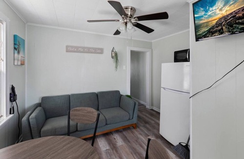 Wildwood Appartement | Cozy Private apt blocks from Beach/Boardwalk 4