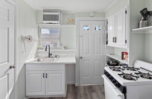 Wildwood Appartement | Cozy Private apt blocks from Beach/Boardwalk 4