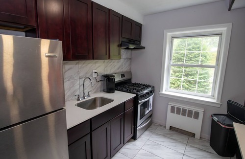 Forest Hill Appartement | COZY, QUAINT, BEAUTIFUL ONE BEDROOM APARTMENT NEWARK