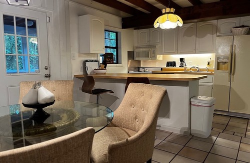 Tallahassee Maison | COZY, QUAINT, COTTAGE