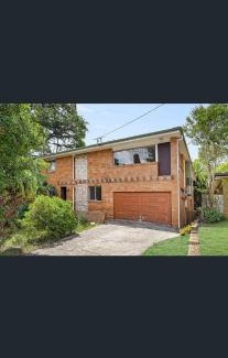 Carlingford Maison | Cozy Queen Room close to Shops and Station - NC2