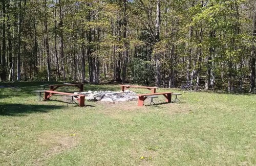 Wiarton Appartement | Cozy Queen Suite 01 Peninsula Motel, Minutes from Wiarton Waterfront
