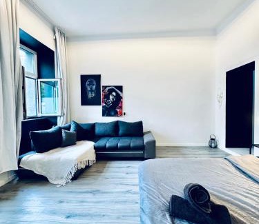 Klosterneuburg Appartement | Cozy & Quiet 1BR Apartment Well-Connected