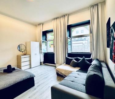 Klosterneuburg Appartement | Cozy & Quiet 1BR Apartment Well-Connected