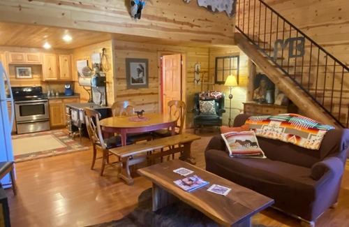 Humboldt County Appartement | Cozy Ranch Apartment, perfect for hunting season, or a fun weekend getaway.