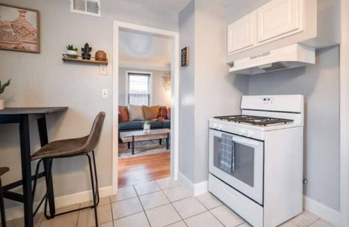 Kamm's Corners Maison | Cozy Ranch Bungalow in West Park - Cleveland