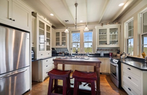 Brenham Maison | Cozy Ranch Home minutes from Brenham, Bellville, Round Top!
