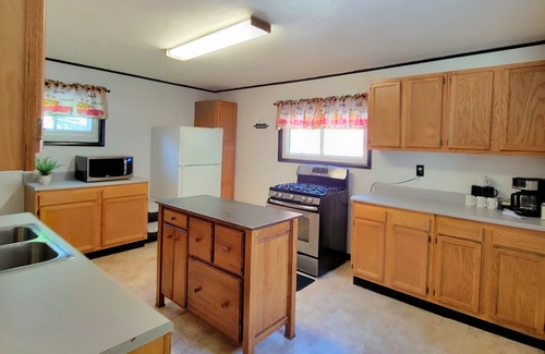 Carthage Maison | Cozy Red 1890 Home. Close to Watertown & Fort Drum.