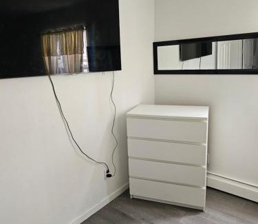 East New York Maison | Cozy & Relax LLC Airb&b