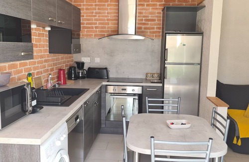 Saint-Vincent-sur-Jard Cottage | Maison rénovée avec jardin partagé de 2000m² à 1,3 km de la plage Clemenceau, idéale pour 4 personnes