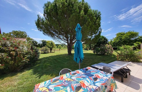 Saint-Vincent-sur-Jard Cottage | Maison rénovée avec jardin partagé de 2000m² à 1,3 km de la plage Clemenceau, idéale pour 4 personnes