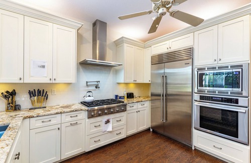 Spring Hill Maison | Cozy retreat in Spring Hill, 3 beds, 3 baths w/heated Pool and Hot Tub
