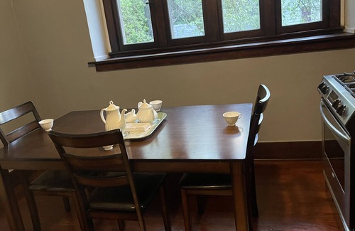 Grand Rapids Appartement | Cozy retreat ! Spacious family friendly 10 minutes away from downtown