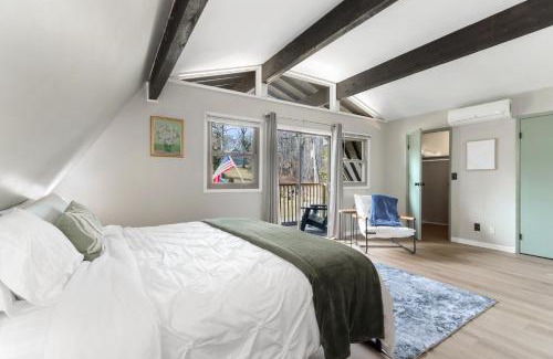 Como Maison | Cozy Retreat With Game Room Lake Como WI