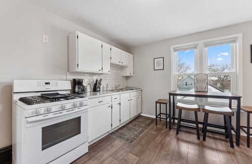 Midway Appartement | Cozy retro charm in Saint Paul with a monthly discount