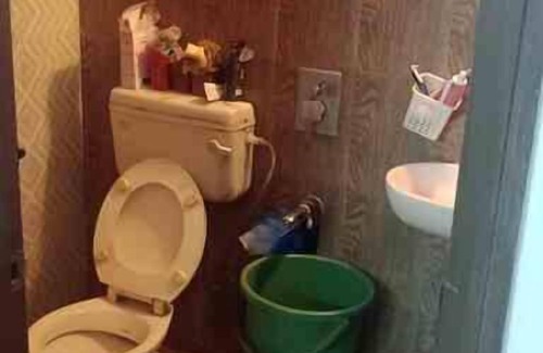 Govindpuri Maison | Cozy Room near Delhi's Landmarks Cook, Relax and explore in Govindpuri, Kalkaji