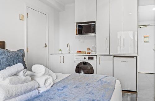 Auckland Central Business District Appartement | Cozy Room with King Bed, Gym and Pool Zodiak Stays