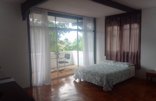 Caucaguita Lit Et Petit-Déjeuner | Cozy Room with mountain view