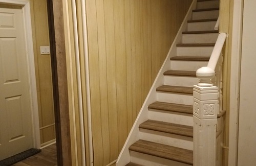 Pottsville Maison | Cozy room with private bathroom in Pottsville PA by Route 61 near Locust Lake