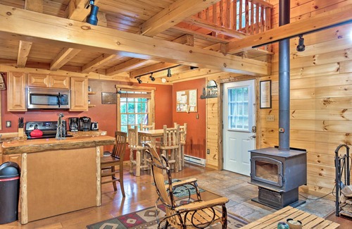 Glenfield Cabine | Cozy, Rustic Adirondack Riverfront Log Cabin, Rapids, Near Horse and ATV trails