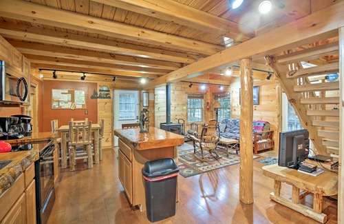 Glenfield Cabine | Cozy, Rustic Adirondack Riverfront Log Cabin, Rapids, Near Horse and ATV trails