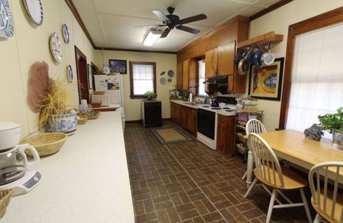 Sullivan's Island Maison | Maison accueillante et rustique sur l'île de Sullivan pr��������s de la plage; grand porche d'écran!