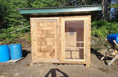 Isabella Cabine | Cozy Rustic Sleeping Cabin in Isabella